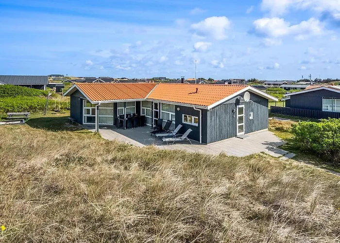 3 Bedroom Gorgeous Home In Hvide Sande