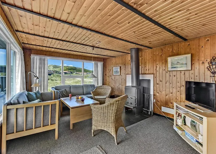 3 Bedroom Gorgeous Home In Hvide Sande