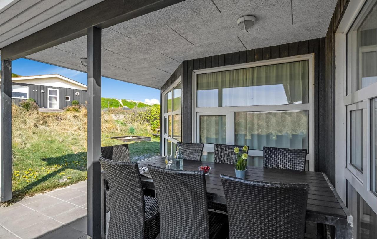 3 Bedroom Gorgeous In Holiday home