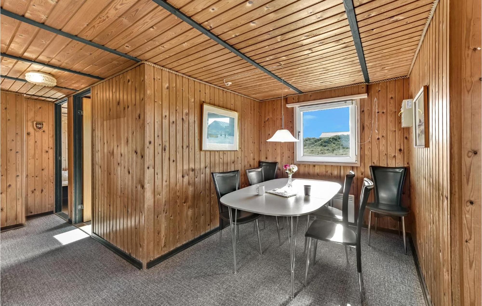 3 Bedroom Gorgeous In Holiday home Hvide Sande