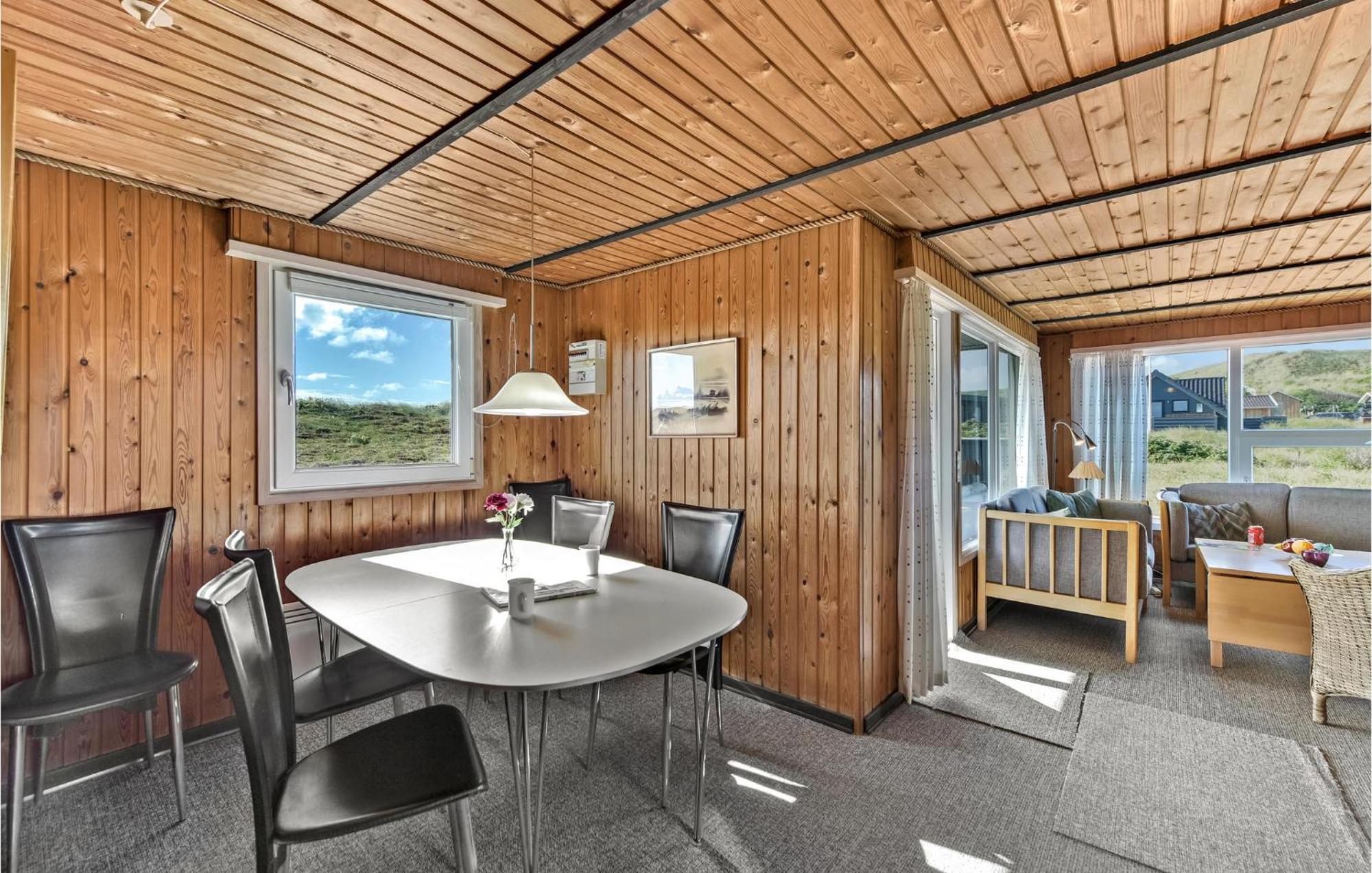 3 Bedroom Gorgeous In Holiday home Hvide Sande